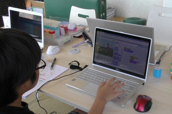 香川県高松市こどもITプログラミング教室サンステップ大人顔負け！プログラミング教室に通学６回目の小学生６年生が作ったゲームのすごいところ20170617_001